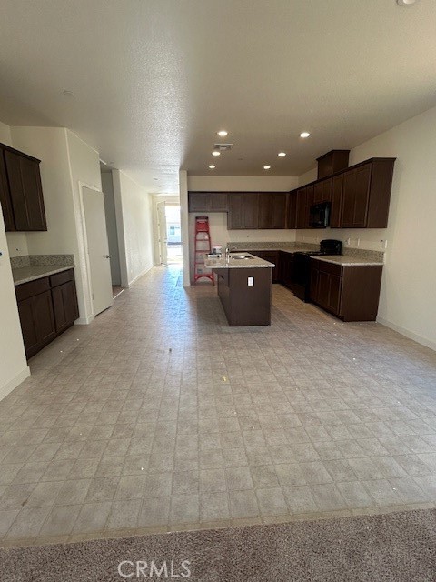 Detail Gallery Image 3 of 6 For 4727 Irma Dr, Merced,  CA 95348 - 3 Beds | 2 Baths