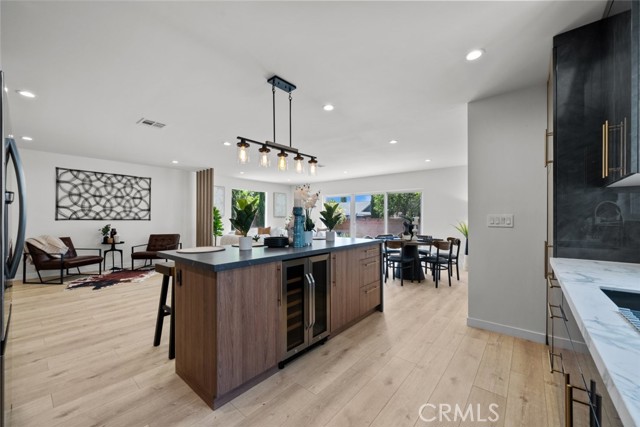 Detail Gallery Image 28 of 33 For 20356 Gresham St, Los Angeles,  CA 91306 - 4 Beds | 2/1 Baths