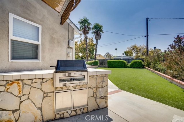 17922 Romelle Avenue, North Tustin CA: https://media.crmls.org/medias/a931a66a-aba9-4acc-92f1-02429221a58c.jpg