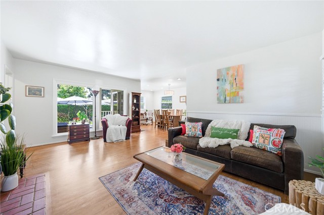 Detail Gallery Image 5 of 42 For 6128 E Conant, Long Beach,  CA 90808 - 2 Beds | 2 Baths