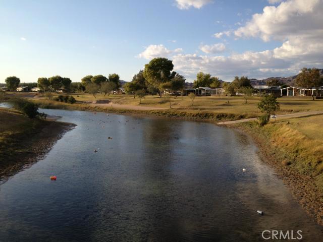 220 Colorado River Drive, Blythe CA: https://media.crmls.org/medias/a932e8e0-5c87-475a-94a5-377db3e24a6b.jpg
