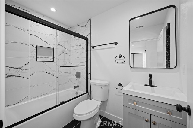 Detail Gallery Image 25 of 27 For 6747 Pickering #C,  Whittier,  CA 90601 - 3 Beds | 2/1 Baths