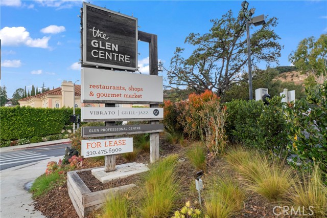 Detail Gallery Image 49 of 51 For 2355 N Beverly Glen Bld, Los Angeles,  CA 90077 - 2 Beds | 3/1 Baths