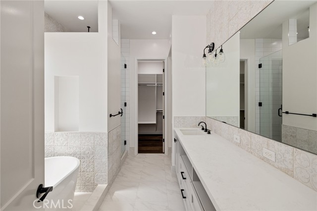 Stunning Master Bath