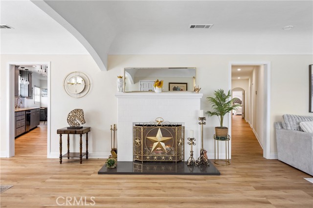 1049 2nd Street, Norco CA: https://media.crmls.org/medias/a9369c63-439c-4c82-942e-23bb59f7eed1.jpg