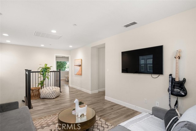 27 Bentwater loop, Chico CA: https://media.crmls.org/medias/a936e952-79eb-4bc7-93c7-9b2437e47500.jpg