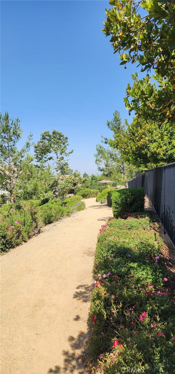 1334 Pinehurst Drive, Calimesa CA: https://media.crmls.org/medias/a93759b9-69e2-42b0-b1e0-a36818ca071f.jpg