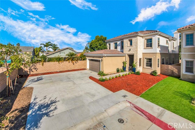 Detail Gallery Image 1 of 74 For 17413 Siena Lane, Fountain Valley,  CA 92708 - 4 Beds | 4 Baths