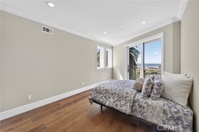 Detail Gallery Image 40 of 74 For 405 Blumont St, Laguna Beach,  CA 92651 - 5 Beds | 6/1 Baths
