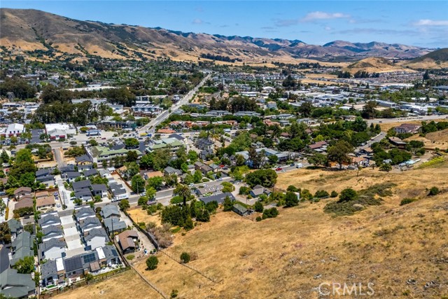 3143 Rockview Place, San Luis Obispo CA: https://media.crmls.org/medias/a9386ea4-2c84-40fd-b02b-6e6852663587.jpg