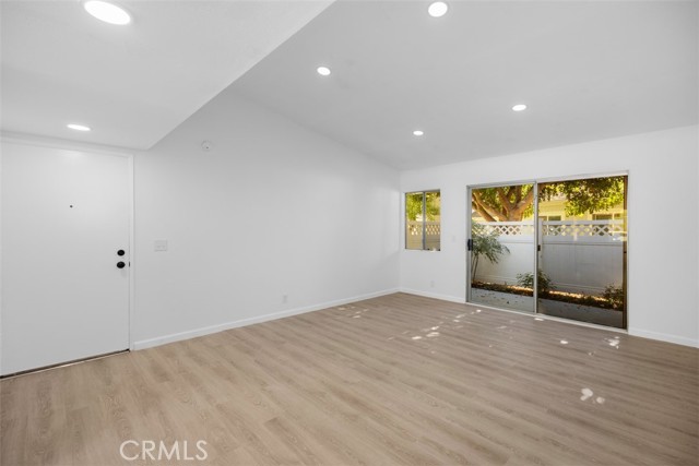 22 Terrace Circle, Laguna Niguel CA: https://media.crmls.org/medias/a939540b-78f5-45d3-b145-01c67e6813bd.jpg