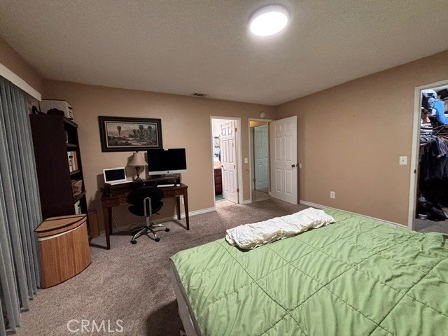 https://media.crmls.org/medias/a939a74e-20e4-4f12-a62e-3fd4c1e5df96.jpg?preset=X-Large