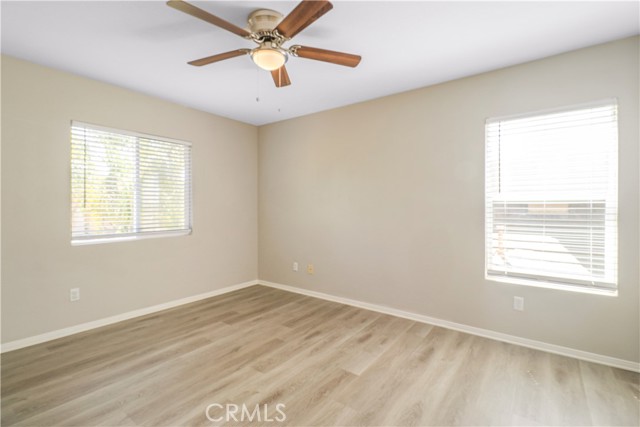 Image 19 of 34 For 33558 Iris Lane