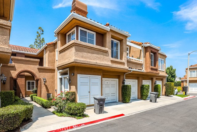 24189 HARBOR RIDGE Lane, Lake Forest CA: https://media.crmls.org/medias/a93a59cb-e5b1-47e5-8ada-a6654d1c4bcd.jpg