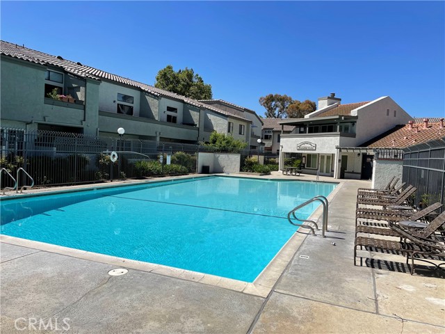 40 Brownfield Lane, Pomona CA: https://media.crmls.org/medias/a93bb201-2623-4394-bf64-43d6d88c921a.jpg