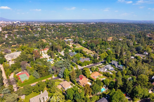 85 S San Rafael Avenue, Pasadena CA: https://media.crmls.org/medias/a93bc96a-1e7c-4c33-a681-58fbb4f8d681.jpg