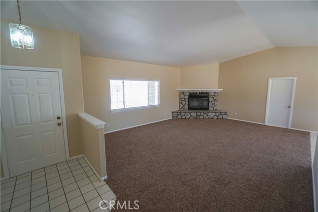 Detail Gallery Image 3 of 23 For 11540 Mohawk Rd, Apple Valley,  CA 92308 - 3 Beds | 2 Baths