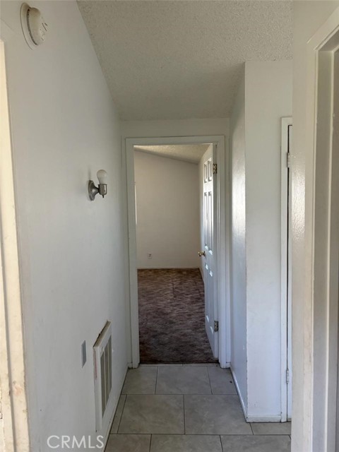 Detail Gallery Image 13 of 27 For 21024 79th, California City,  CA 93505 - 3 Beds | 1 Baths