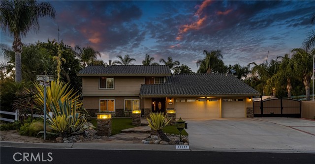 17927 Sun Hill Drive, Yorba Linda CA: https://media.crmls.org/medias/a93c3c73-07fe-44a1-9133-1302efda82bb.jpg