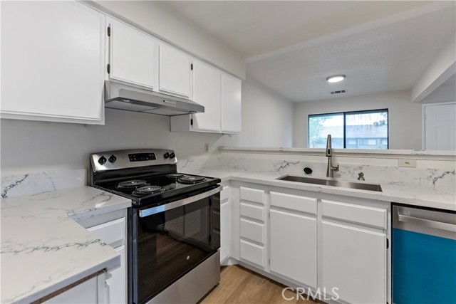 Detail Gallery Image 11 of 18 For 1190 S Winery Ave #295,  Fresno,  CA 93727 - 2 Beds | 1 Baths