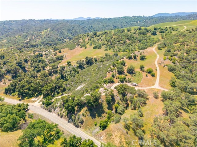 74650 Interlake Road, Bradley CA: https://media.crmls.org/medias/a93ca8f8-f60e-4667-afc5-fda5bc6a2ae2.jpg