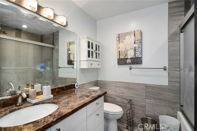 Detail Gallery Image 18 of 28 For 20224 Sherman Way #16,  Winnetka,  CA 91306 - 3 Beds | 2/1 Baths