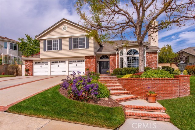 Detail Gallery Image 2 of 68 For 1280 Dumaine Ave, Oak Park,  CA 91377 - 4 Beds | 4 Baths