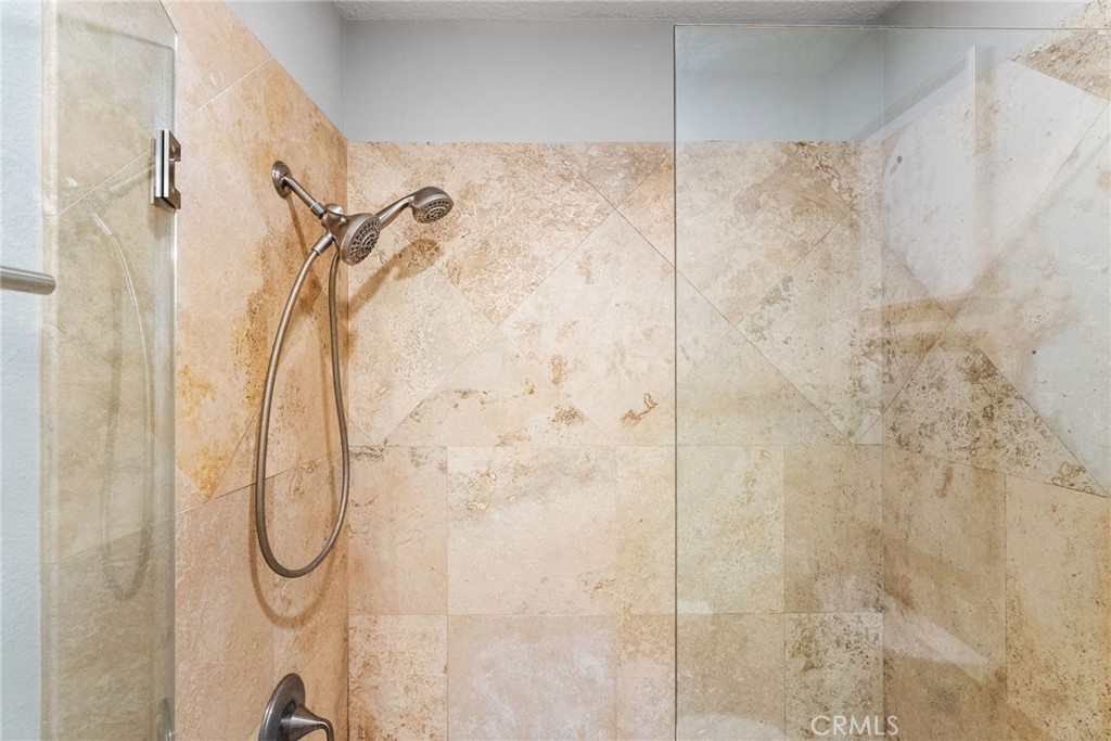 A93d6911 16ff 40fb 9838 8986cf311b01