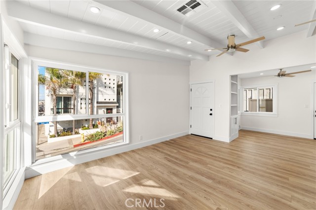 Detail Gallery Image 5 of 28 For 112 36th, Manhattan Beach,  CA 90266 - 3 Beds | 1 Baths