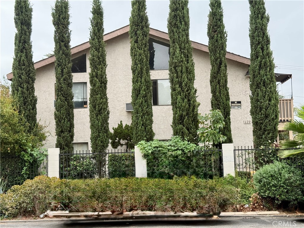 Apartment at 620 E Pine