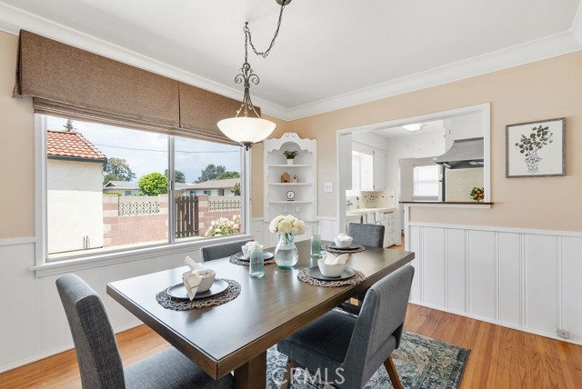 10525 Olive Street, Temple City CA: https://media.crmls.org/medias/a93dcf28-f2b4-4859-b24e-d58df77b7307.jpg