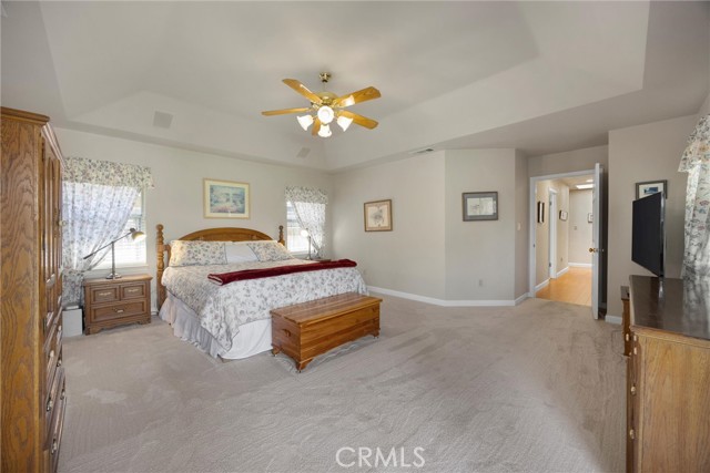7705 Terry John Avenue, Bakersfield CA: https://media.crmls.org/medias/a93e2b13-ea22-415b-8cc0-4e4ea1c57f04.jpg