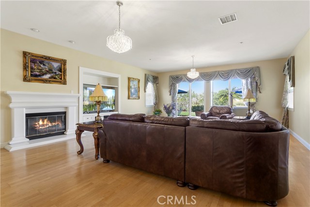 Detail Gallery Image 15 of 48 For 2493 Woodcreek, Camarillo,  CA 93012 - 5 Beds | 5/1 Baths