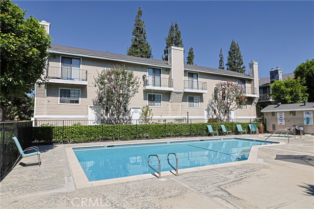 8338 Woodley Pl, North Hills CA: https://media.crmls.org/medias/a93ee2cd-53cf-45b9-9901-7f342aa70556.jpg
