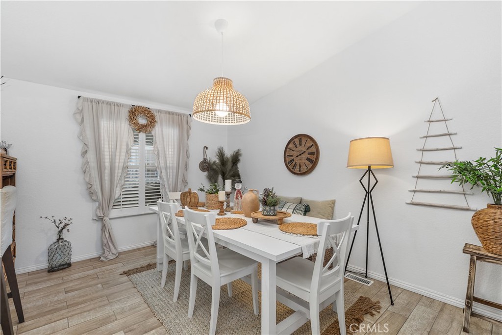 MLS #OC25215640 image #10