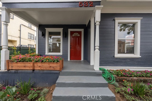 532 W 5th Street, Long Beach CA: https://media.crmls.org/medias/a93fed2e-bf2a-49bc-b91d-bc8d0511af37.jpg