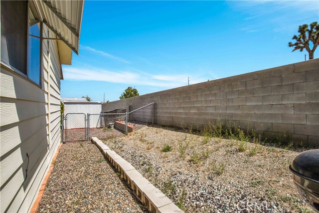 Detail Gallery Image 36 of 65 For 54999 Martinez Trl #9,  Yucca Valley,  CA 92284 - 2 Beds | 2 Baths