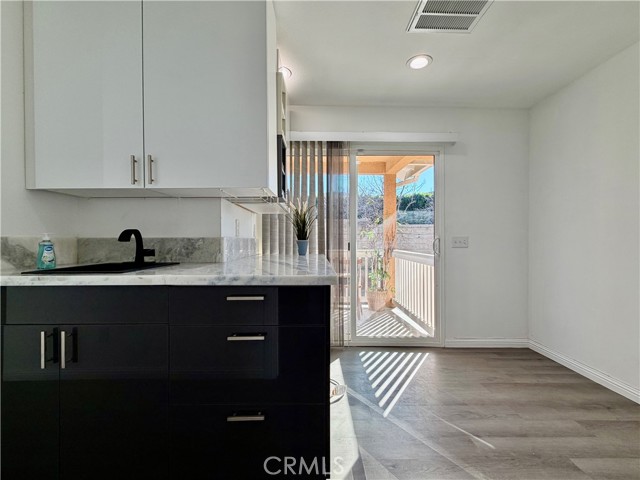 Detail Gallery Image 21 of 35 For 3585 Ambrose Cir #1,  Corona,  CA 92882 - 3 Beds | 2/1 Baths