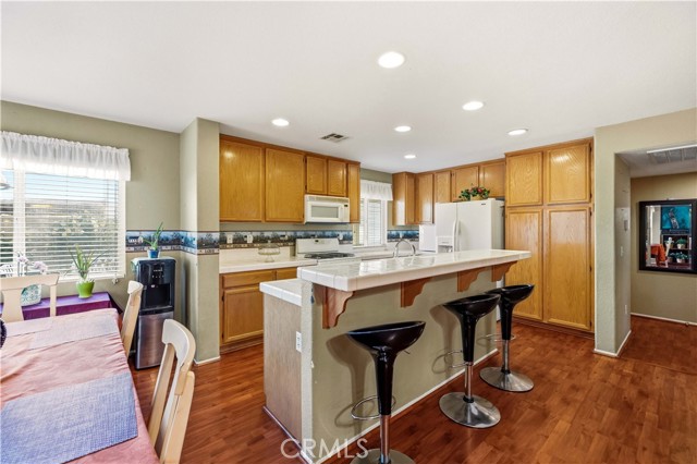 Detail Gallery Image 20 of 43 For 1549 Thomas Dr, Lancaster,  CA 93535 - 4 Beds | 3 Baths