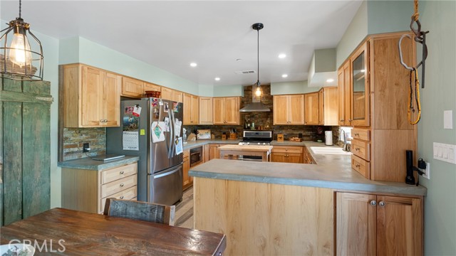 Detail Gallery Image 9 of 50 For 28896 Bootlegger Canyon Rd, Acton,  CA 93510 - 3 Beds | 2 Baths