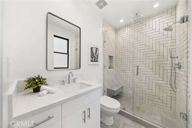 5945 Hesperia Avenue, Encino CA: https://media.crmls.org/medias/a9459e59-bcb5-4193-bb0e-321c8552e55c.jpg