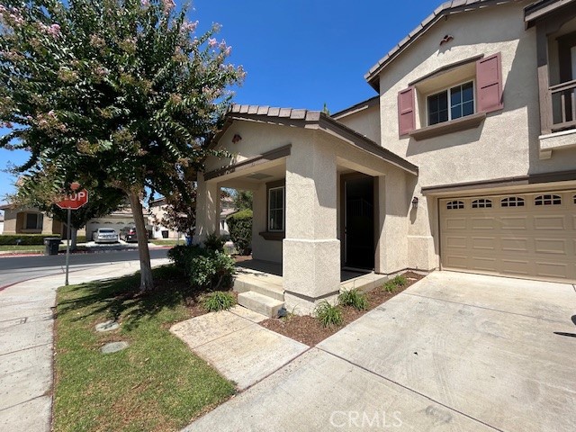Detail Gallery Image 2 of 46 For 1911 Cefalu Ct, Riverside,  CA 92507 - 5 Beds | 2/1 Baths