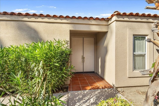 77 Lake Shore Drive, Rancho Mirage, CA 92270