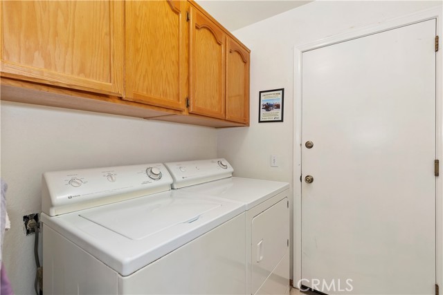 Detail Gallery Image 13 of 47 For 20407 Eyota Ln, Apple Valley,  CA 92308 - 3 Beds | 2 Baths