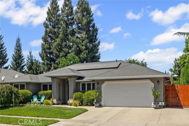 Detail Gallery Image 4 of 53 For 204 Crater Lake Dr, Chico,  CA 95973 - 4 Beds | 3 Baths