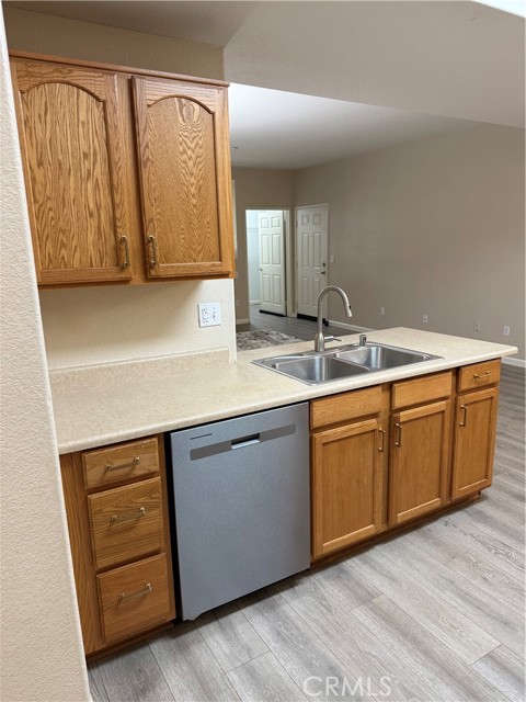 41410 Juniper Street, Murrieta CA: https://media.crmls.org/medias/a9473f96-ea1c-4c6c-8d6a-eefa83b47a8c.jpg