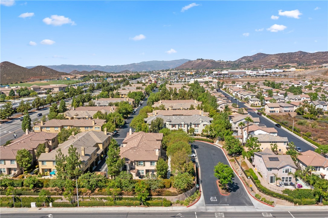 Detail Gallery Image 1 of 1 For 35960 Lindstrand Ave #1,  Murrieta,  CA 92563 - 2 Beds | 2 Baths