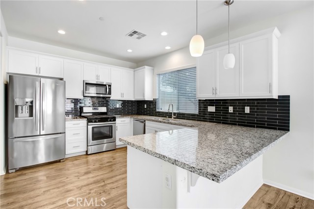 11839 Greenbrier Lane, Grand Terrace CA: https://media.crmls.org/medias/a948f21e-7a44-4c3a-beb4-421e1ed17e38.jpg