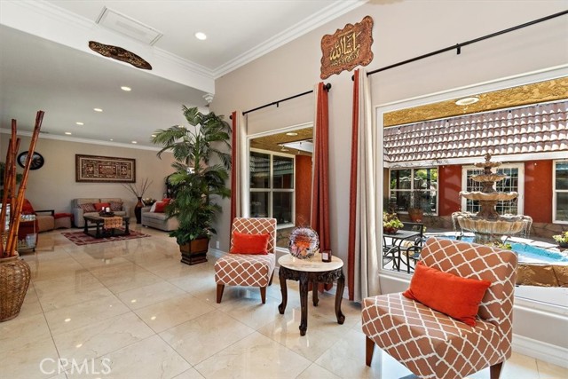 Image 13 of 75 For 2335 San Antonio Avenue