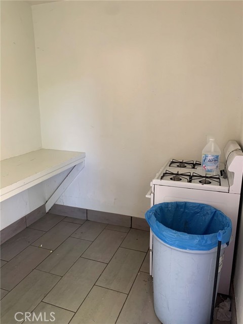 Detail Gallery Image 22 of 23 For 2942 W Floyd Ave, Anaheim,  CA 92804 - – Beds | – Baths
